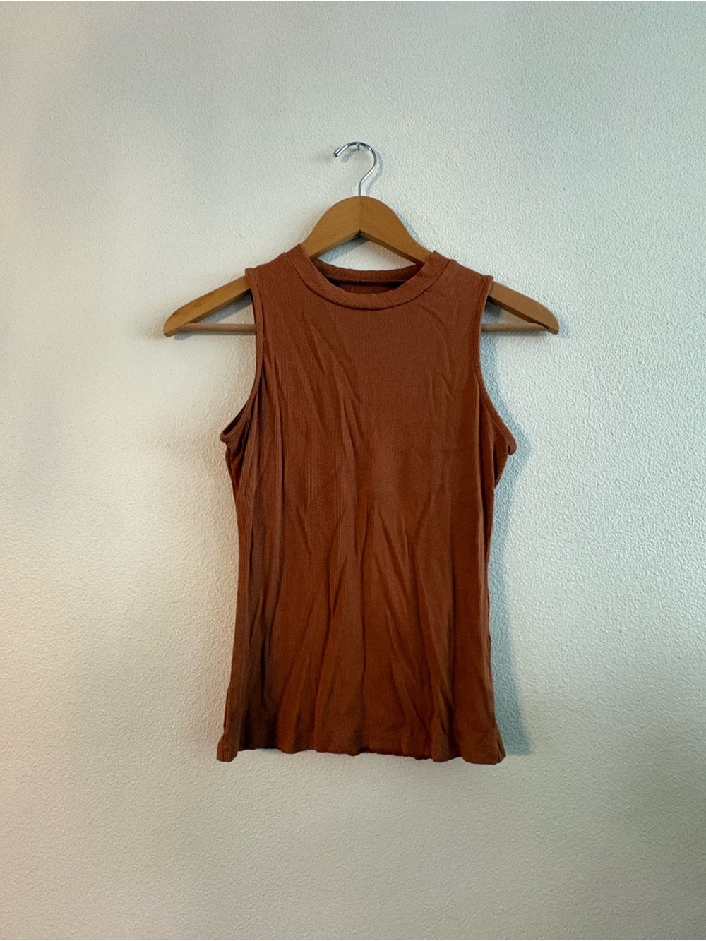 Classic Sleeveless Tank Top - Rust Brown